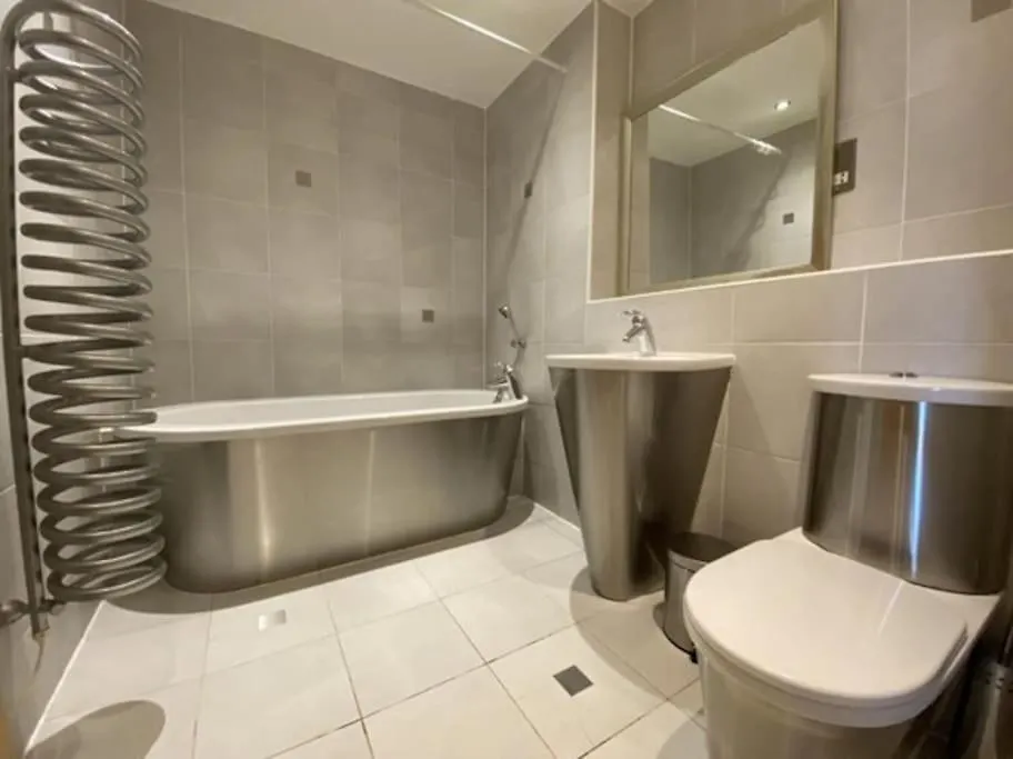 דירה Cardiff City Centre Retreat בריטניה